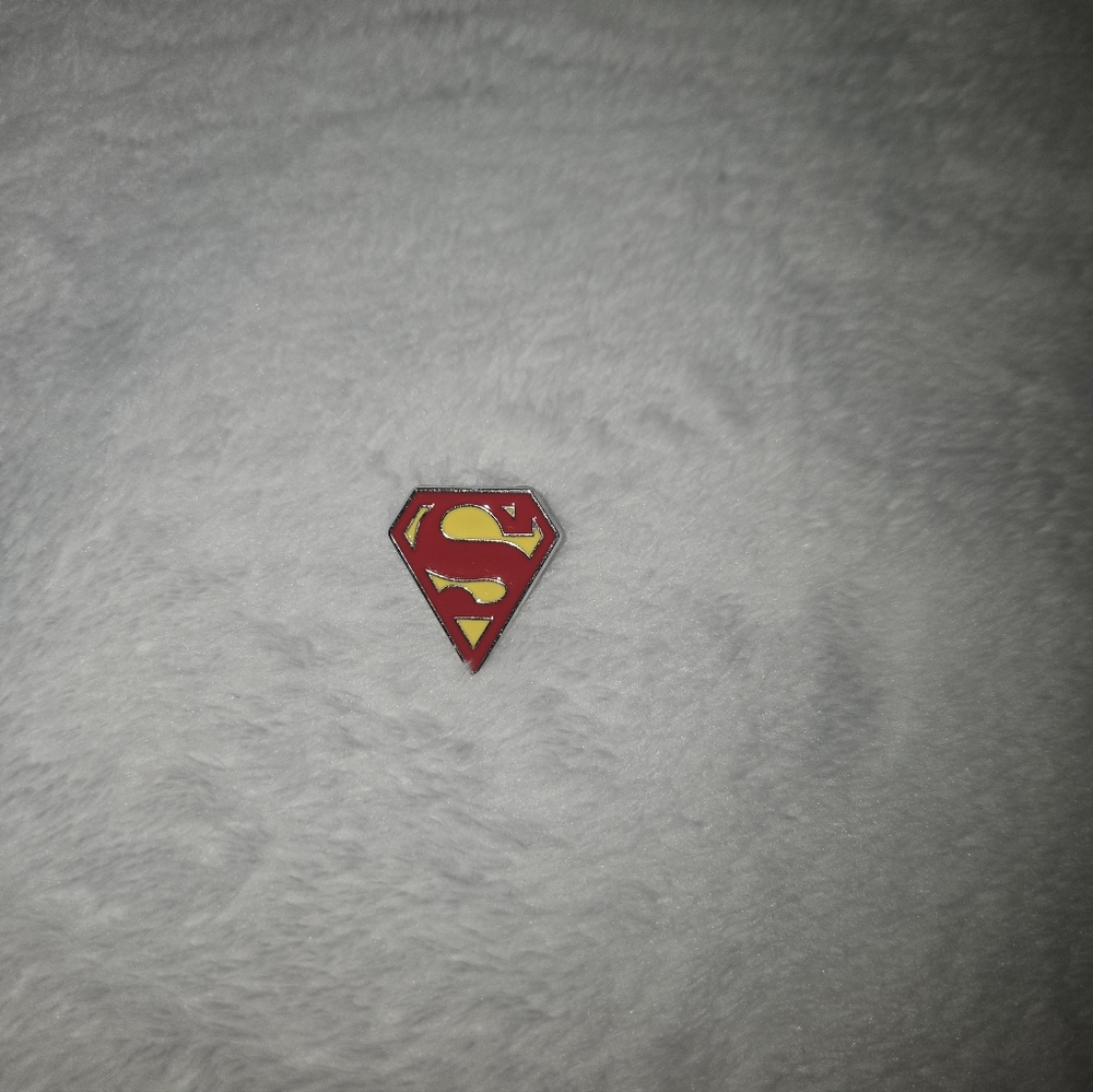 Superman Logo Pin